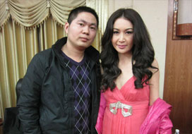 广州恒行5与明星合影